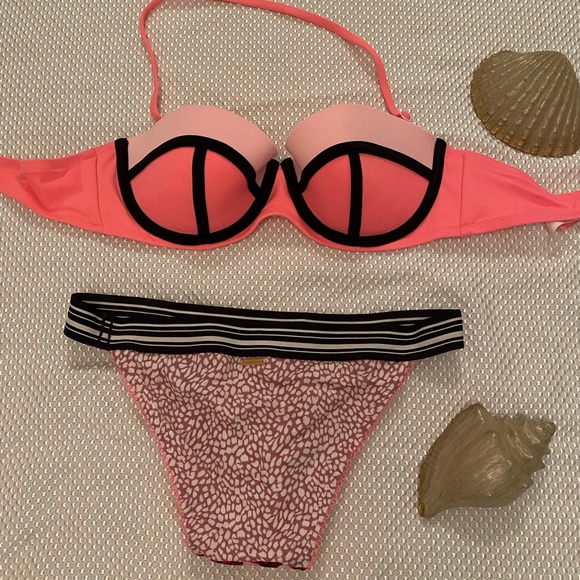 Victoria Secret Bikini 👙 - Picture 2 of 5